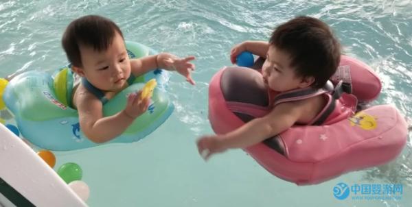 冬季宝宝易生病■冬季宝宝易生病？去婴儿游泳吧