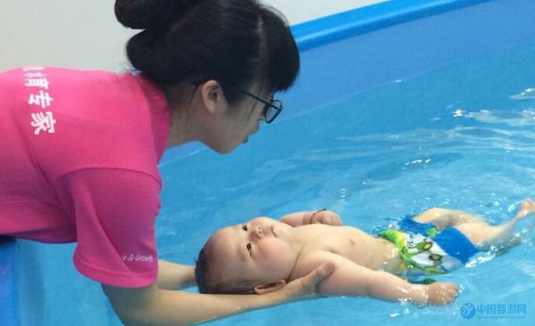 婴儿游泳馆员工18项工作要求