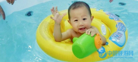 带宝宝去游泳有必要吗？婴儿游泳的好处你需要了解