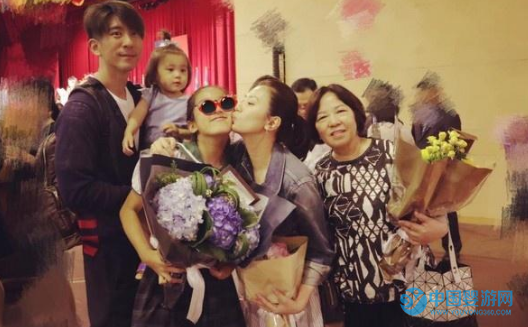 「贾静雯」贾静雯女儿说脏话，让很多家长陷入了沉思