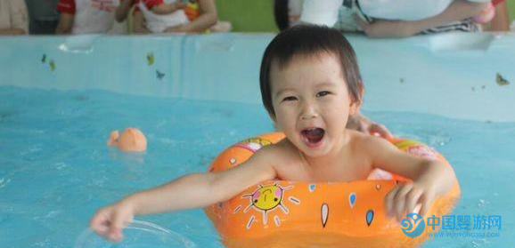 婴儿游泳是促进宝宝成长最有效的方式
