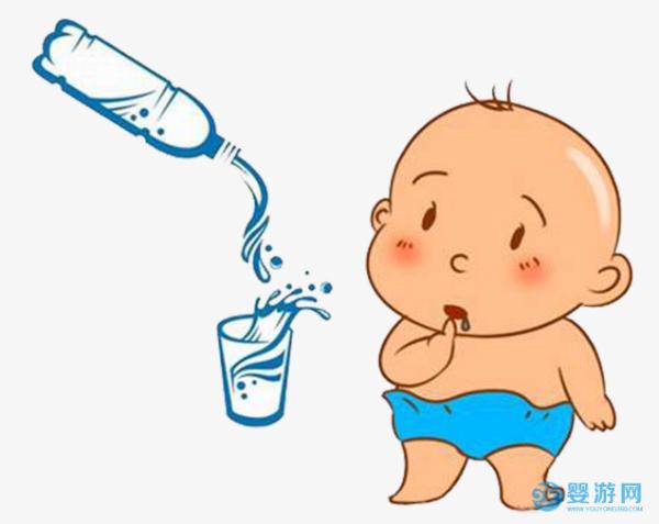 天气热了就让孩子大量饮水？这对宝宝危害大！