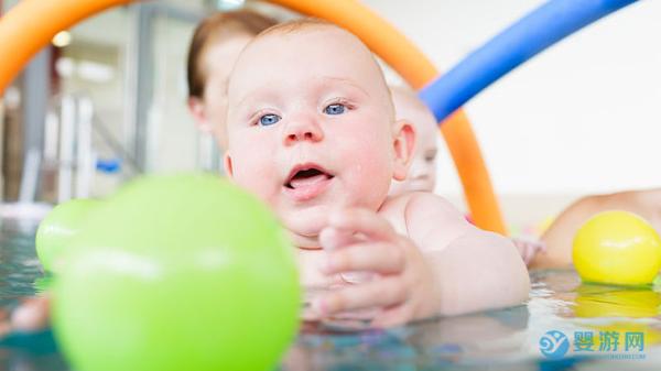关于婴儿游泳的好处的五点建议，你要采纳