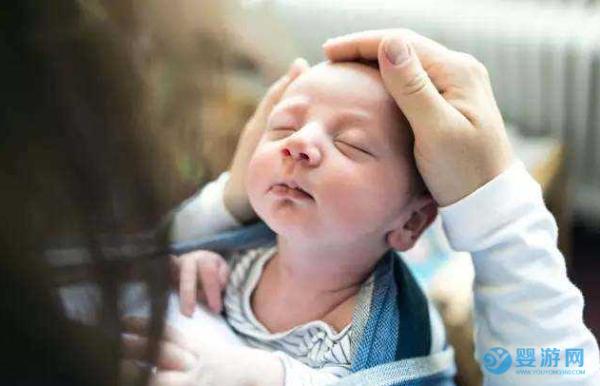 宝宝咳嗽有痰？如何帮助宝宝排痰？帮助宝宝排痰的五个方法！