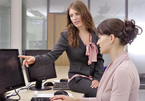 白领久坐易伤腰 护腰试试这些小方法