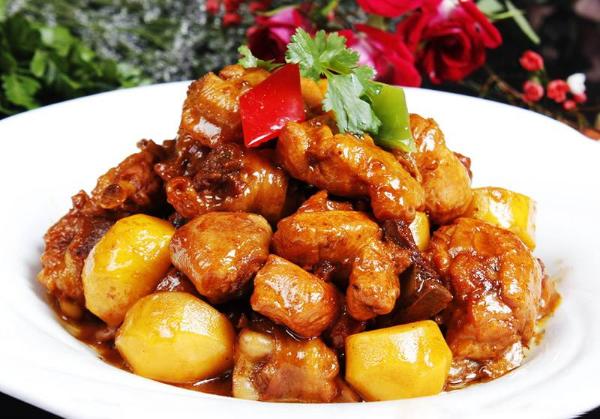 欢喜年夜饭,把酒话团圆