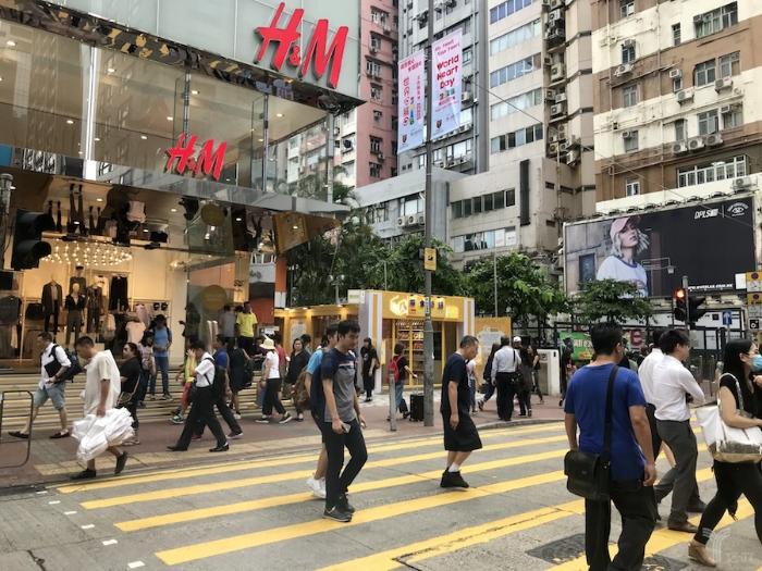 EasyGo联合四洲集团开出香港首家无人零食店，只接受微信支付