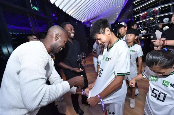 传承梦想，不负青春年华