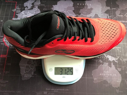 跑鞋黑科技评测：咕咚智能跑鞋21K超轻款