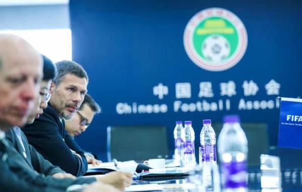 FIFA副秘书长来访中国足协 共同助力中国足球发展