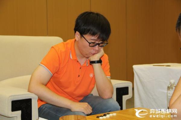 两场围甲助阵围棋大会 龙元明城VS厦门 潍坊VS北京