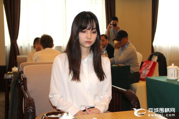 兵圣杯首轮开战 於之莹崔精黑嘉嘉16位女棋手上阵