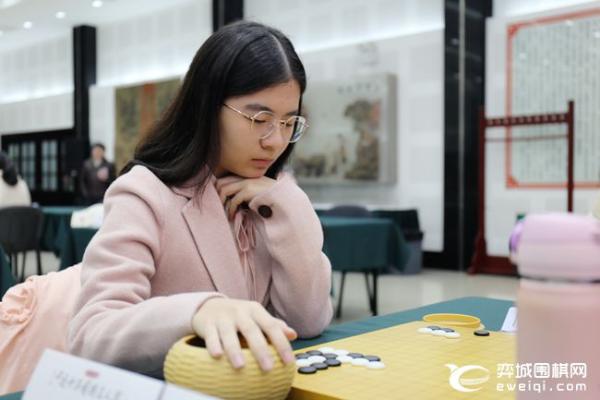 正在直播女子名人战32强 於之莹、高星靓丽出战