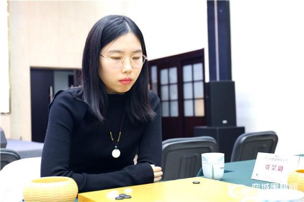 正在直播女子名人战32强 於之莹、高星靓丽出战