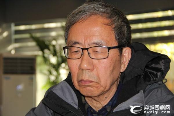 第四届太平书镇杯元老赛开幕 聂卫平执黑对华以刚