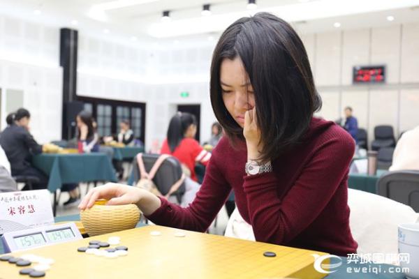 正在直播女子名人战32强 於之莹、高星靓丽出战