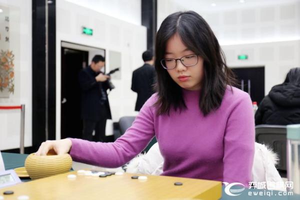 正在直播女子名人战32强 於之莹、高星靓丽出战