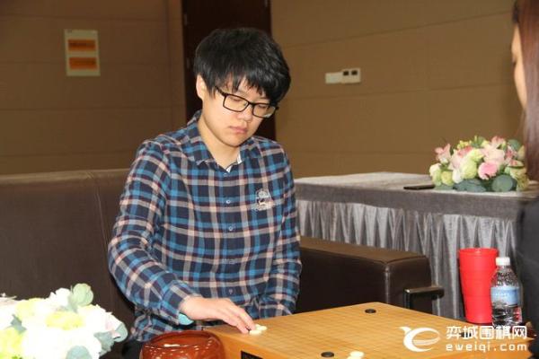 正在直播建桥杯三番棋决赛第二局 潘阳执黑对王爽