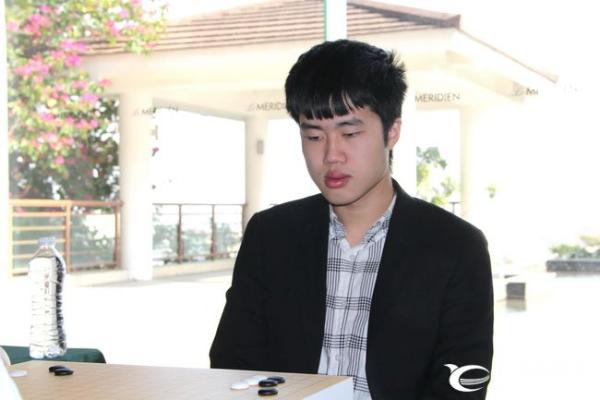 总决赛第三场开战 柯洁VS赵晨宇 朴廷桓VS范蕴若
