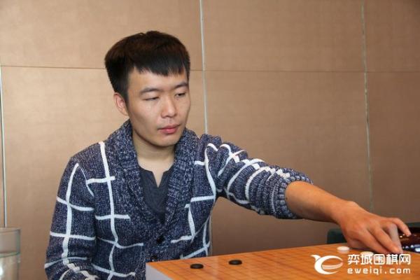 总决赛第三场开战 柯洁VS赵晨宇 朴廷桓VS范蕴若