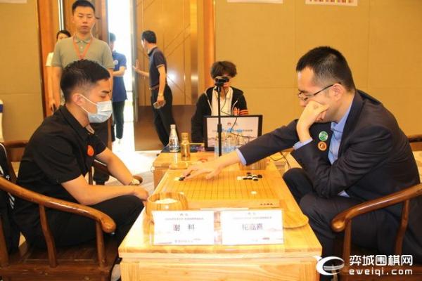 正在直播围甲第三轮 柯洁VS金志锡 朴廷桓VS廖行文