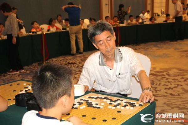 围甲指导棋 聂卫平王汝南常昊华学明古力指导小棋手