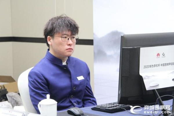 正在直播季后赛 朴廷桓VS江维杰 申真谞VS许嘉阳