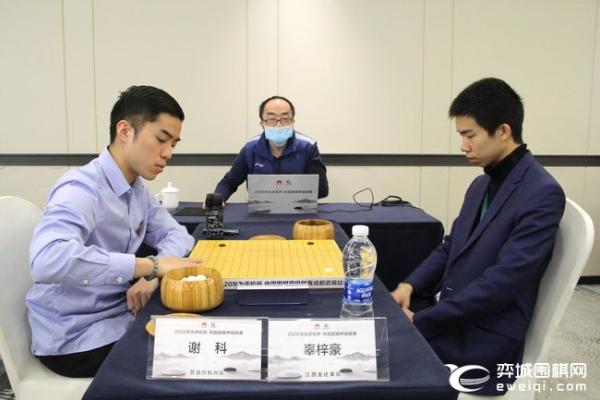 正在直播季后赛 朴廷桓VS江维杰 申真谞VS许嘉阳