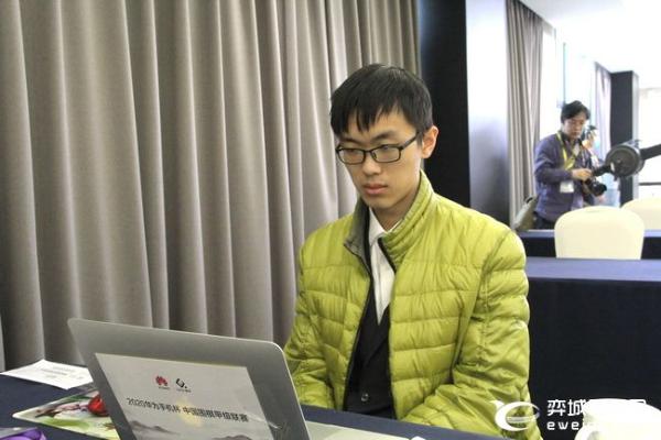 正在直播季后赛 朴廷桓VS江维杰 申真谞VS许嘉阳