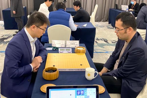 季后赛开战上半区和为贵 柯洁胜戎毅民生上岸在即