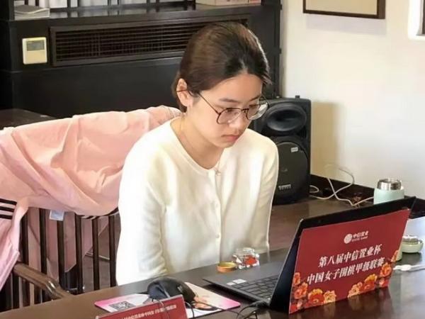 江苏队结束连败升至第三 “二唐”助上海登上榜首