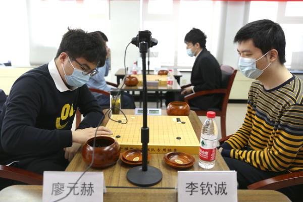 擒杀谢尔豪柯洁晋级天元半决赛 李钦诚淘汰廖元赫