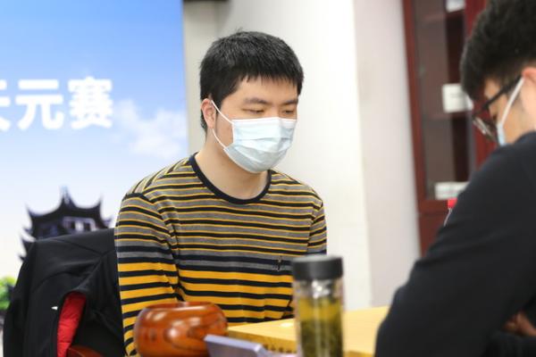 擒杀谢尔豪柯洁晋级天元半决赛 李钦诚淘汰廖元赫