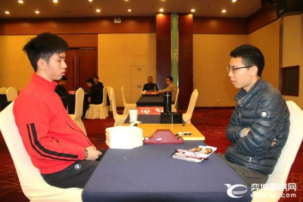 倡棋杯复赛开战 本轮开始采用应氏计点制围棋规则