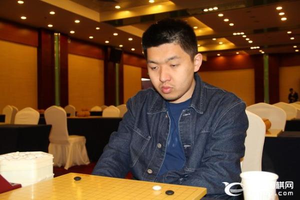 倡棋杯复赛开战 本轮开始采用应氏计点制围棋规则