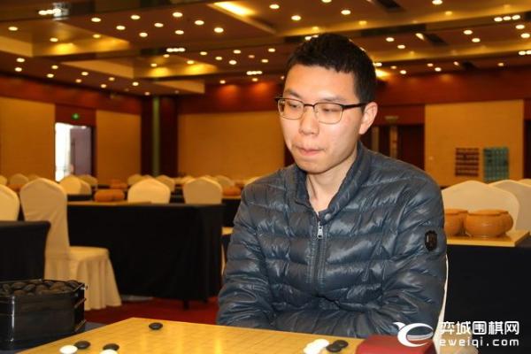 正在直播倡棋杯复赛 檀啸VS戎毅 党毅飞VS马逸超