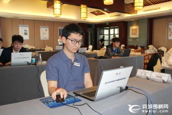 正直播围甲第三轮 中韩第一人PK 柯洁执黑对申真谞