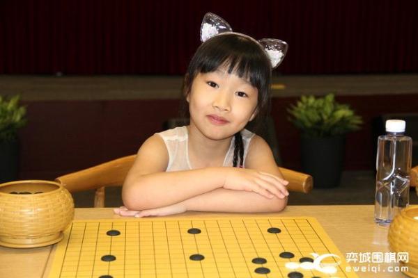 吴清源杯围棋名人指导棋 聂卫平：让9个子太多了