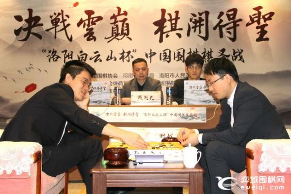 决赛第二局112手屠龙胜时越 柯洁2比0蝉联棋圣头衔