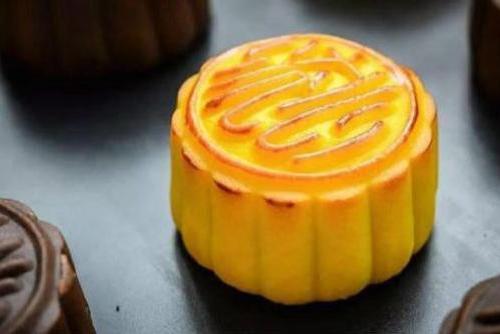 网红店入局月饼混战 黄牛要价近3倍