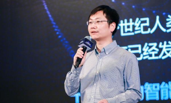 AI进入“深水区”，31位行业精英眼中的危机与机遇