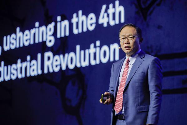 华为汪涛：5G到来带来三大挑战 以AI加速构建自动驾驶的移动网络
