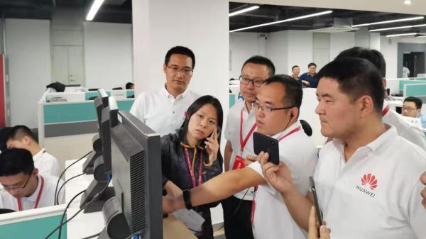 中国移动携手华为顺利完成国庆70周年盛典5G SA网络超高清移动直播