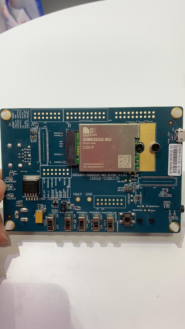 芯讯通发布超小尺寸5G模组SIM8202G-M2：封装尺寸仅30*42mm 四天线设计