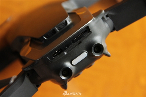 大疆Mavic&nbsp;Air无人机开箱：便携可折叠&nbsp;性能强悍