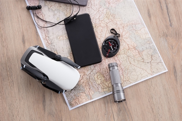 4999元！大疆正式发布御Mavic&nbsp;Air随行无人机：轻盈一握