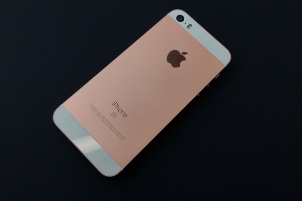 痛哭!新一代iPhone SE曝光:苹果要放弃更新