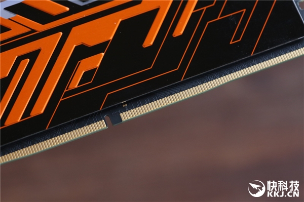 679元！影驰GAMER II内存开箱图赏：色彩激情澎湃