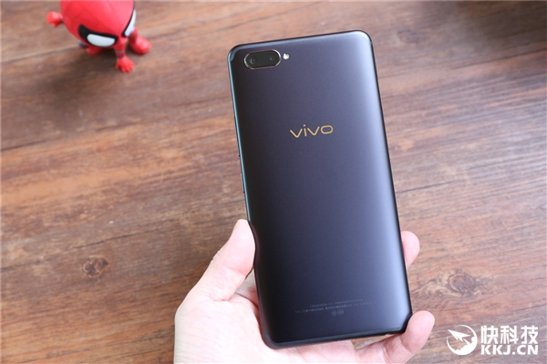 vivo X20 Plus屏幕指纹版开箱图赏:看完心动