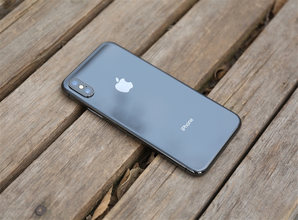 廉价版iPhone X曝光:苹果要加入屏下指纹!